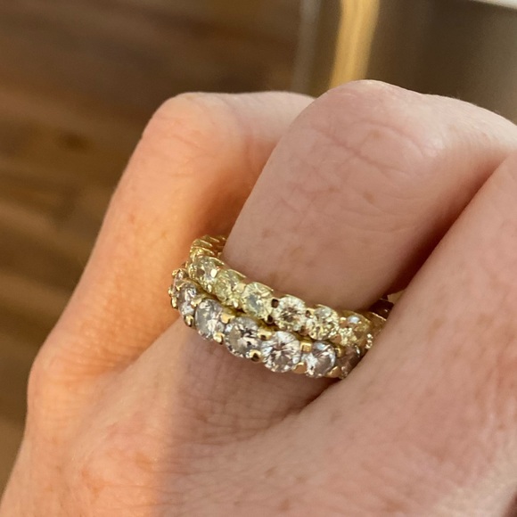 3 Carat Yellow diamond eternity band - Picture 5 of 11